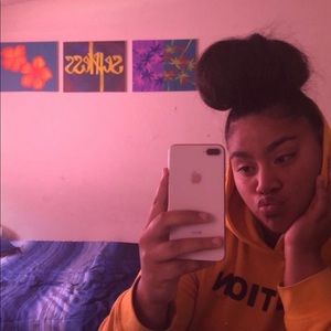 Meet your Posher, Florence